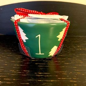 Rae Dunn Evergreen Measuring Cups